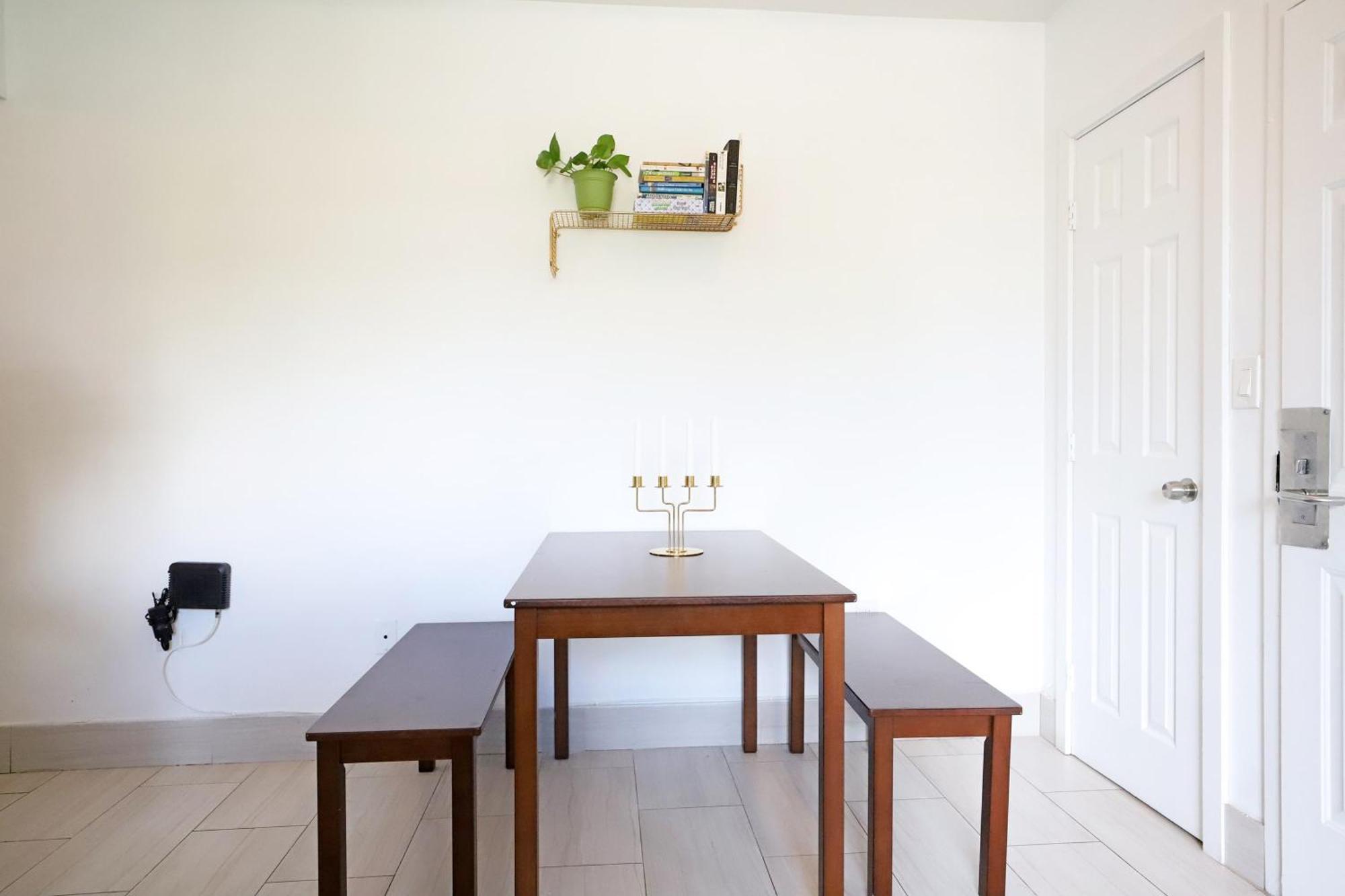 2 Bedroom Apartment 3 Minute Walk To South Beach & Ocean Drive マイアミビーチ エクステリア 写真